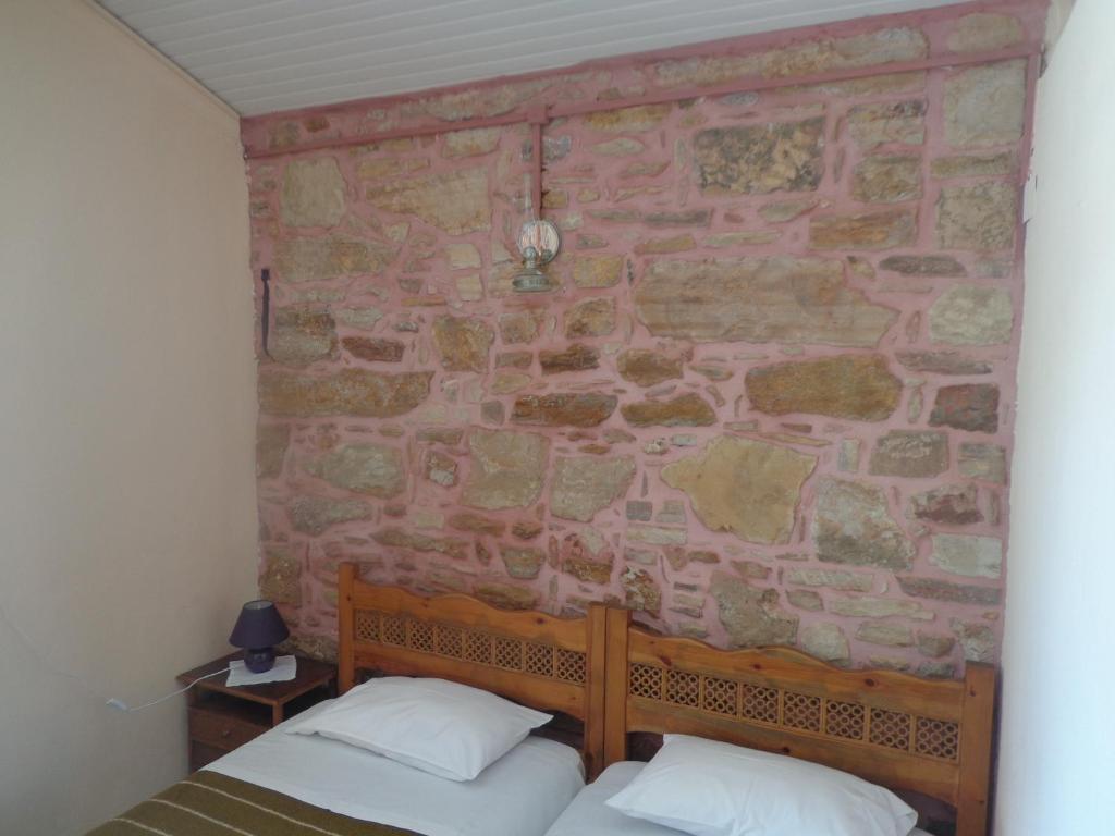 Topakas House Kampochora  Bilik gambar